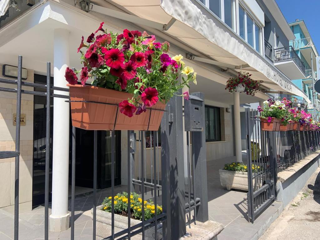 Hotel Oria Римини Екстериор снимка